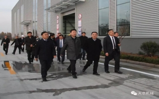 山東省住建廳黨組成員、副廳長張曉海蒞臨天意機(jī)械調(diào)研指導(dǎo)